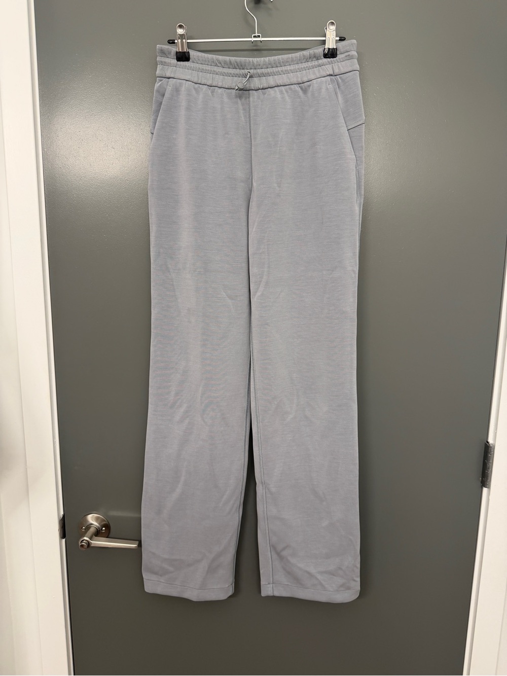 Lululemon Light Gray Pull-On Lounge Pants size 4